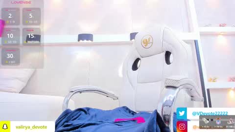  VALIRYA  online show from 11/27/25, 10:50