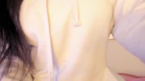 Snapshot of valka_collins chatting on 02/28/26, 03:51 Valka online show from 02/28/26, 03:51