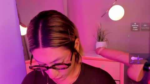 Snapshot of valka_doll chatting on 06/21/26, 01:24 valka_doll online show from 06/21/26, 01:24