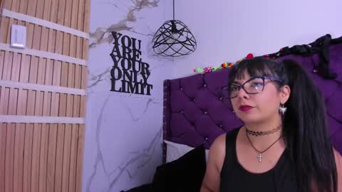 Snapshot of valkiria_and_dione chatting on 03/16/26, 07:18 Valkiria and Dione online show from 03/16/26, 07:18