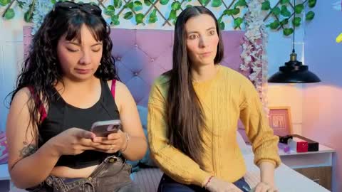 Snapshot of valkiria_and_dione chatting on 04/21/26, 07:28 Valkiria and Dione online show from 04/21/26, 07:28