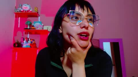 Snapshot of valkiry_ chatting on 12/15/25, 01:21 valkiry_ online show from 12/15/25, 01:21