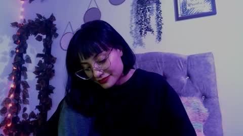 valkiry_ online show from 02/19/26, 11:34