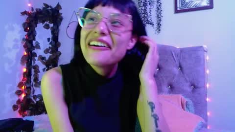 valkiry_ online show from 03/25/26, 10:16