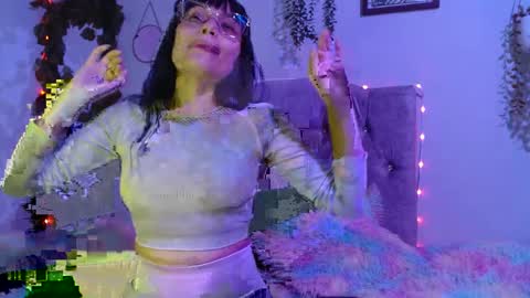 valkiry_ online show from 04/02/26, 10:07