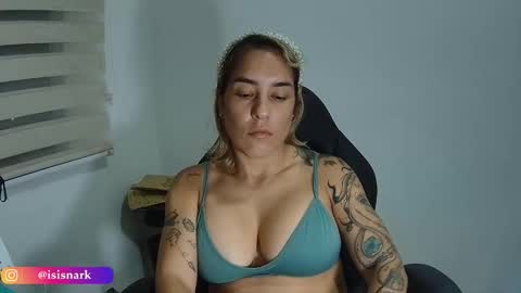 Snapshot of valkyriarose chatting on 10/17/25, 11:18 Isis  online show from 10/17/25, 11:18