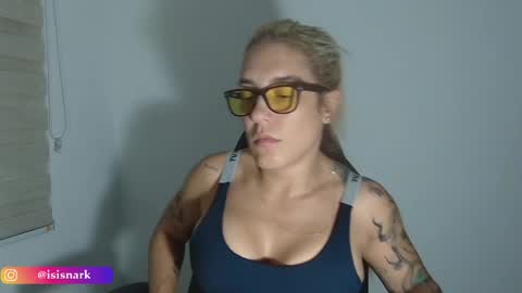 Snapshot of valkyriarose chatting on 03/31/26, 01:51 Isis online show from 03/31/26, 01:51