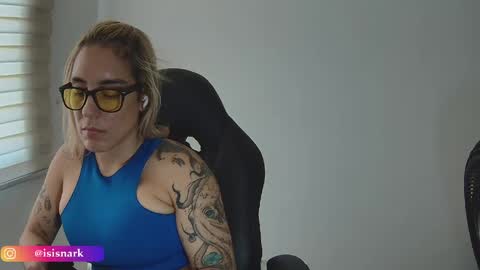 Snapshot of valkyriarose chatting on 04/14/26, 03:29 Isis online show from 04/14/26, 03:29