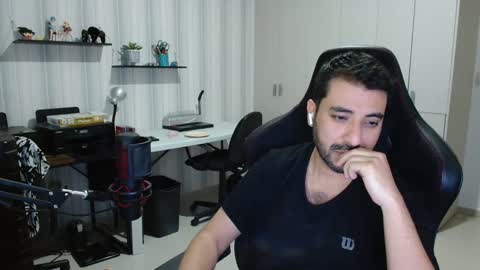 Roberto Carlos online show from 10/07/25, 12:19