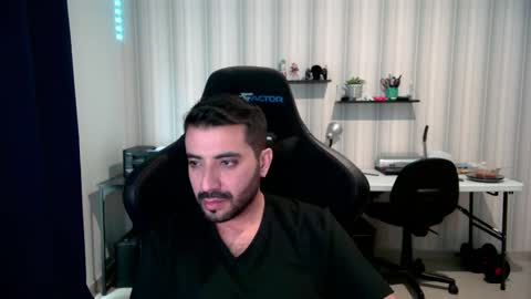 Roberto Carlos online show from 10/18/25, 09:48