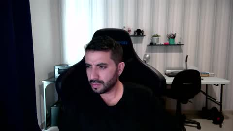 Roberto Carlos online show from 10/20/25, 09:04