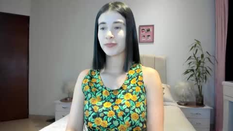 Snapshot of vallejo_macarena chatting on 04/12/26, 02:49 Macarena online show from 04/12/26, 02:49