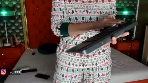 Snapshot of valleriejonnes chatting on 12/15/25, 10:25 Valerie Val V online show from 12/15/25, 10:25