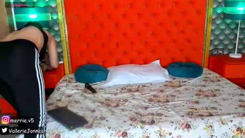 Snapshot of valleriejonnes chatting on 02/24/26, 11:58 Valerie Val V online show from 02/24/26, 11:58