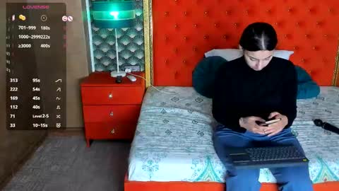 Snapshot of valleriejonnes chatting on 03/22/26, 12:19 Valerie Val V online show from 03/22/26, 12:19