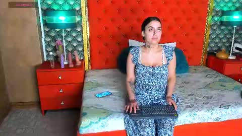 Snapshot of valleriejonnes chatting on 06/22/26, 07:11 Valerie Val V online show from 06/22/26, 07:11