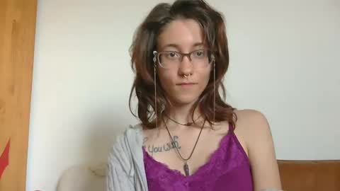 Snapshot of valleriestarr chatting on 09/08/25, 11:04 Vallerie Starr online show from 09/08/25, 11:04