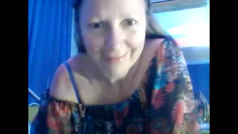 Snapshot of valleriwind chatting on 01/19/25, 04:14 ValleriWind online show from 01/19/25, 04:14