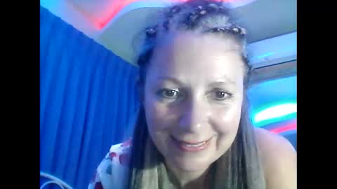 Snapshot of valleriwind chatting on 01/20/25, 01:00 ValleriWind online show from 01/20/25, 01:00