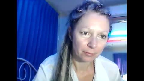 Snapshot of valleriwind chatting on 01/27/25, 01:59 ValleriWind online show from 01/27/25, 01:59