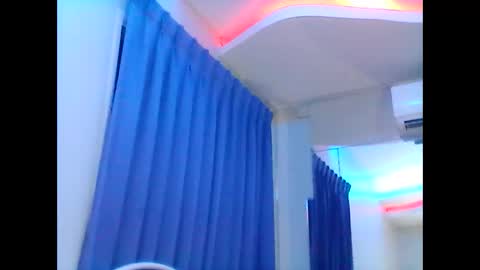 Snapshot of valleriwind chatting on 01/27/25, 11:43 ValleriWind online show from 01/27/25, 11:43