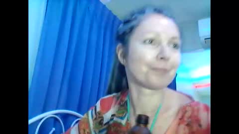 Snapshot of valleriwind chatting on 01/30/25, 03:00 ValleriWind online show from 01/30/25, 03:00