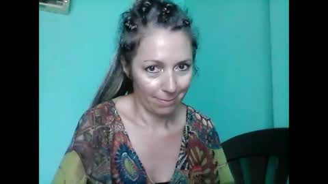 Snapshot of valleriwind chatting on 02/03/25, 06:24 ValleriWind online show from 02/03/25, 06:24