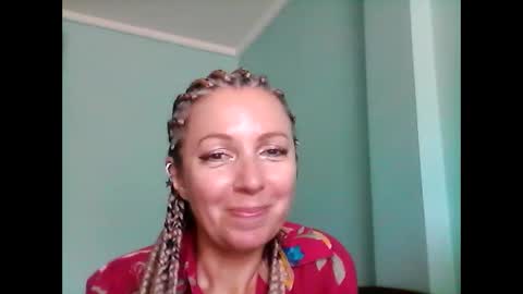 Snapshot of valleriwind chatting on 02/10/25, 09:36 ValleriWind online show from 02/10/25, 09:36