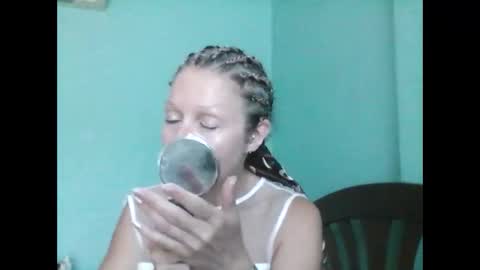 Snapshot of valleriwind chatting on 02/16/25, 02:09 ValleriWind online show from 02/16/25, 02:09