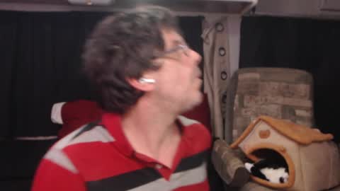 Snapshot of valleycamboy chatting on 11/02/25, 04:59 ValleyCamBoy and Friends online show from 11/02/25, 04:59