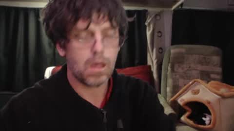 Snapshot of valleycamboy chatting on 11/04/25, 05:28 ValleyCamBoy and Friends online show from 11/04/25, 05:28