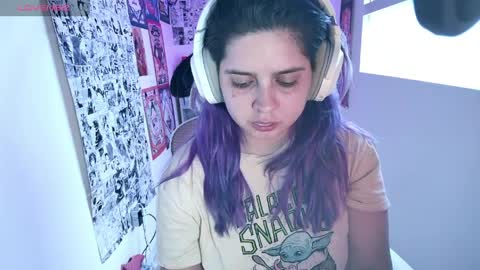 Snapshot of vallolet1_ chatting on 04/12/26, 10:48 Im Violet online show from 04/12/26, 10:48