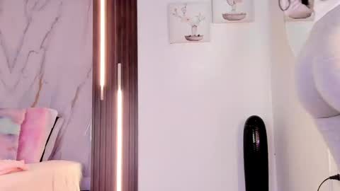 Snapshot of valloletsamar chatting on 05/06/26, 12:21 Vallolet Peach online show from 05/06/26, 12:21