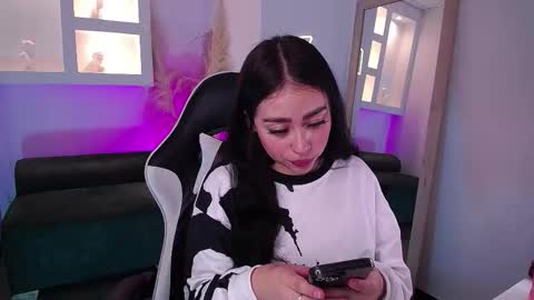 vallolett__ online show from 03/25/26, 11:55