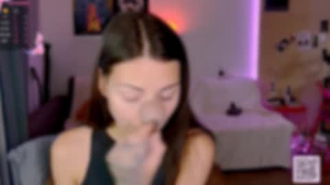 Little Devil online show from 09/08/25, 04:50