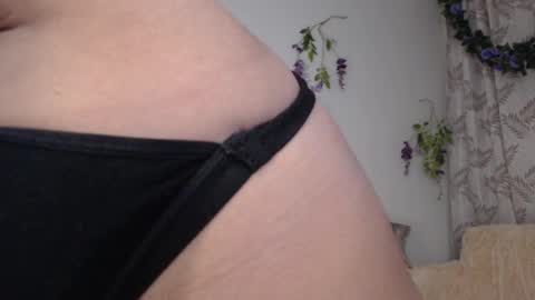 Snapshot of valquiria_sirgun chatting on 02/03/25, 09:30 valquiria_sirgun online show from 02/03/25, 09:30
