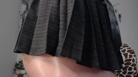 Snapshot of valquiria_sirgun chatting on 02/23/25, 04:46 valquiria_sirgun online show from 02/23/25, 04:46