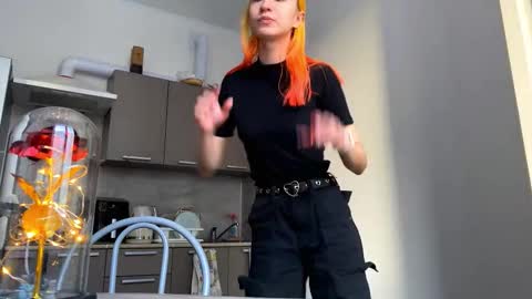 Emily online show from 02/06/26, 07:12