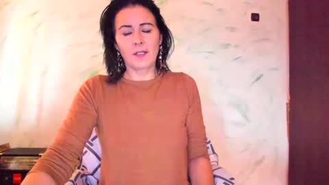 Snapshot of valysexybarbie chatting on 12/21/24, 08:39 valentina online show from 12/21/24, 08:39