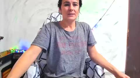 Snapshot of valysexybarbie chatting on 12/24/24, 11:28 valentina online show from 12/24/24, 11:28