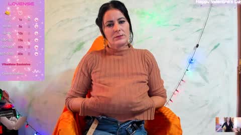 Snapshot of valysexybarbie chatting on 01/12/25, 01:05 valentina online show from 01/12/25, 01:05