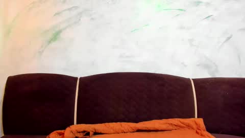 Snapshot of valysexybarbie chatting on 02/15/25, 08:11 valentina online show from 02/15/25, 08:11