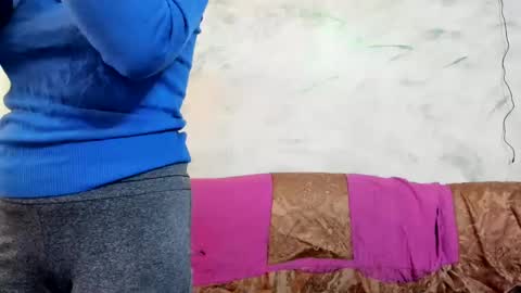 Snapshot of valysexybarbie chatting on 02/21/25, 08:29 valentina online show from 02/21/25, 08:29