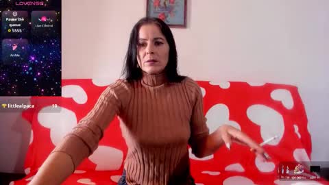 Snapshot of valysexybarbie chatting on 10/02/25, 07:59 valentina online show from 10/02/25, 07:59