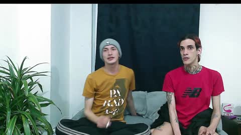 Vamp Noah and Dan online show from 01/04/25, 01:31