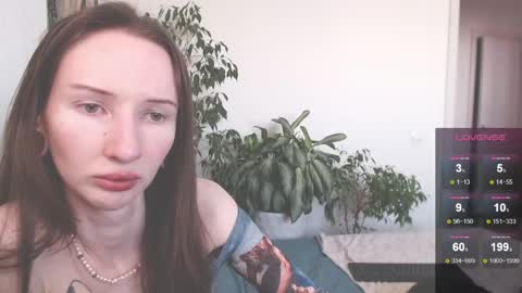 Mollyy Valentine online show from 05/05/26, 08:33