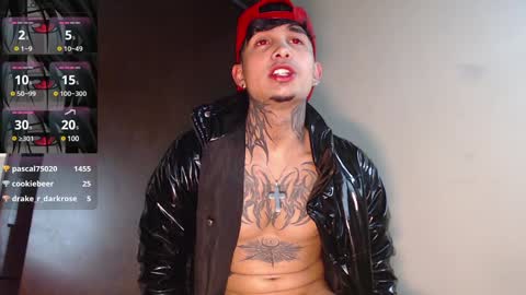 Snapshot of vampiredavyd chatting on 12/27/24, 03:09 david guzman i model independenthelp me with a thumbs up online show from 12/27/24, 03:09