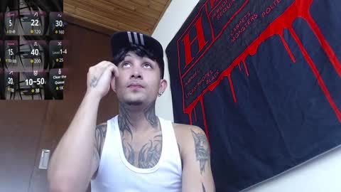 Snapshot of vampiredavyd chatting on 01/11/25, 06:54 david guzman i model independenthelp me with a thumbs up online show from 01/11/25, 06:54