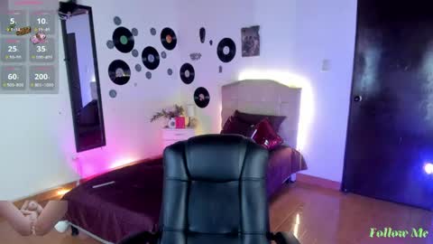 Snapshot of vampirella_crazy chatting on 04/16/26, 09:39 Valeria online show from 04/16/26, 09:39