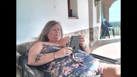 vampwoman online show from 02/14/25, 11:42